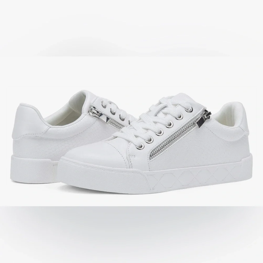 NWT By Jeossy‎ in Milan Casual Fashion Sneaker With Zipper in White - Size 9